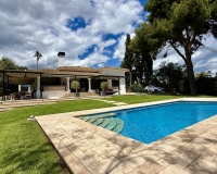 Resale - Villa - Marbella - San Pedro de Alcántara