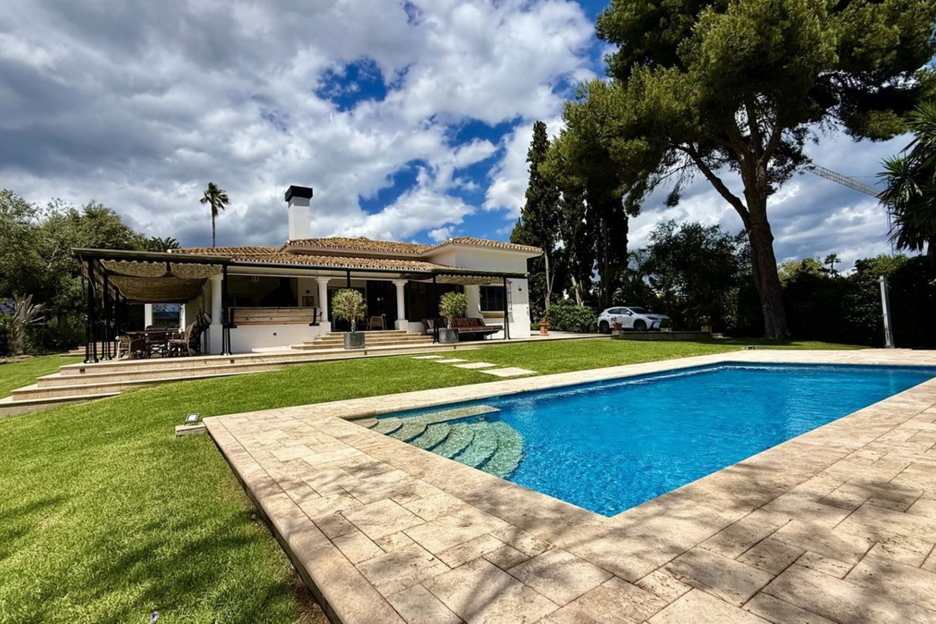 Resale - Villa - Marbella - San Pedro de Alcántara