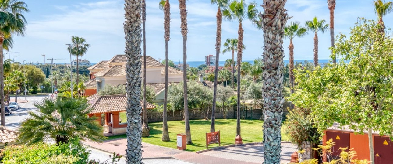 Resale - Villa - Marbella - Santa Clara