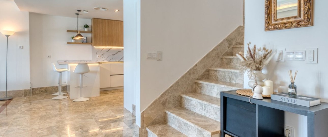 Resale - Villa - Marbella - Santa Clara