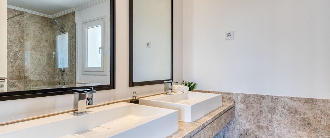 Resale - Villa - Marbella - Santa Clara