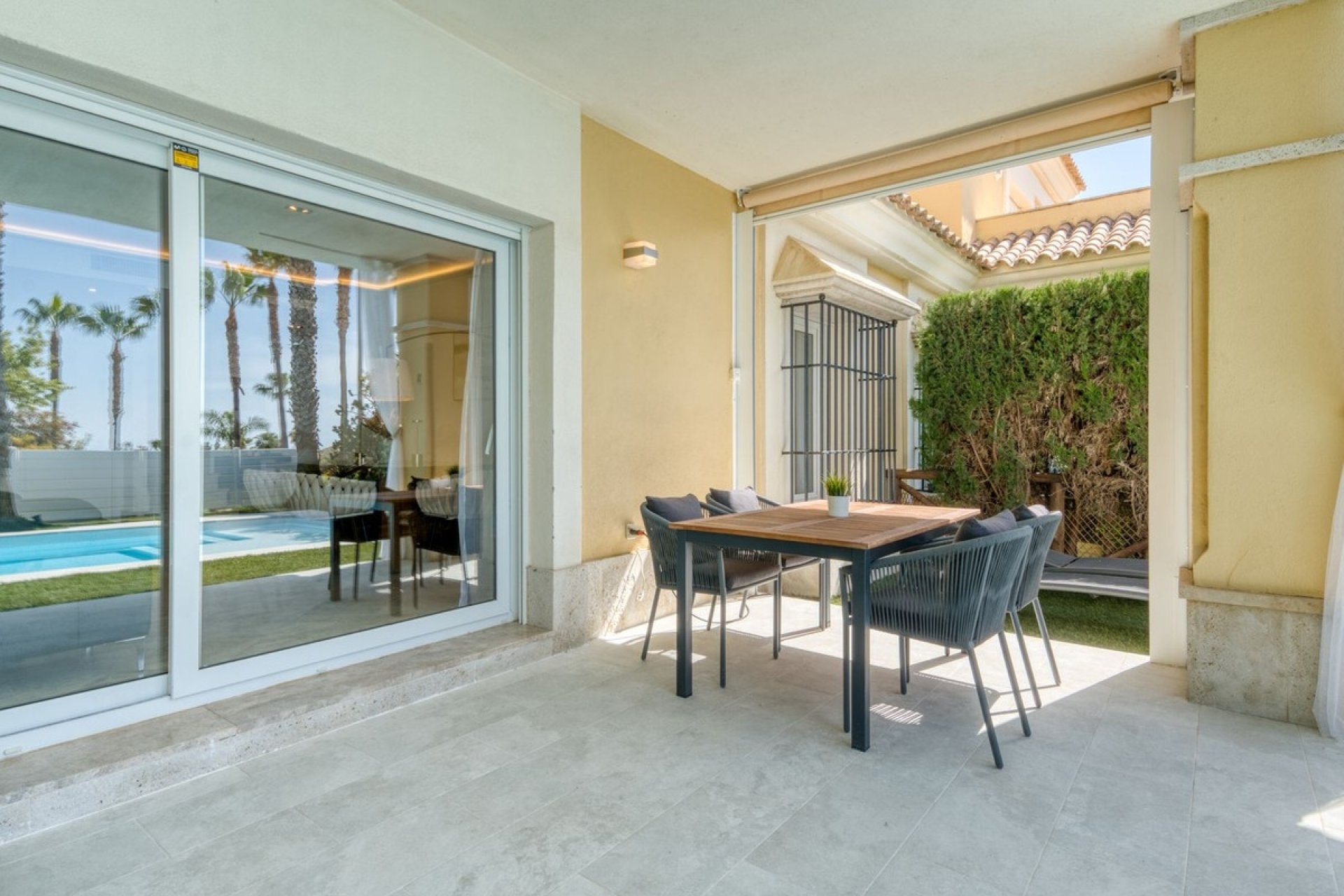 Resale - Villa - Marbella - Santa Clara