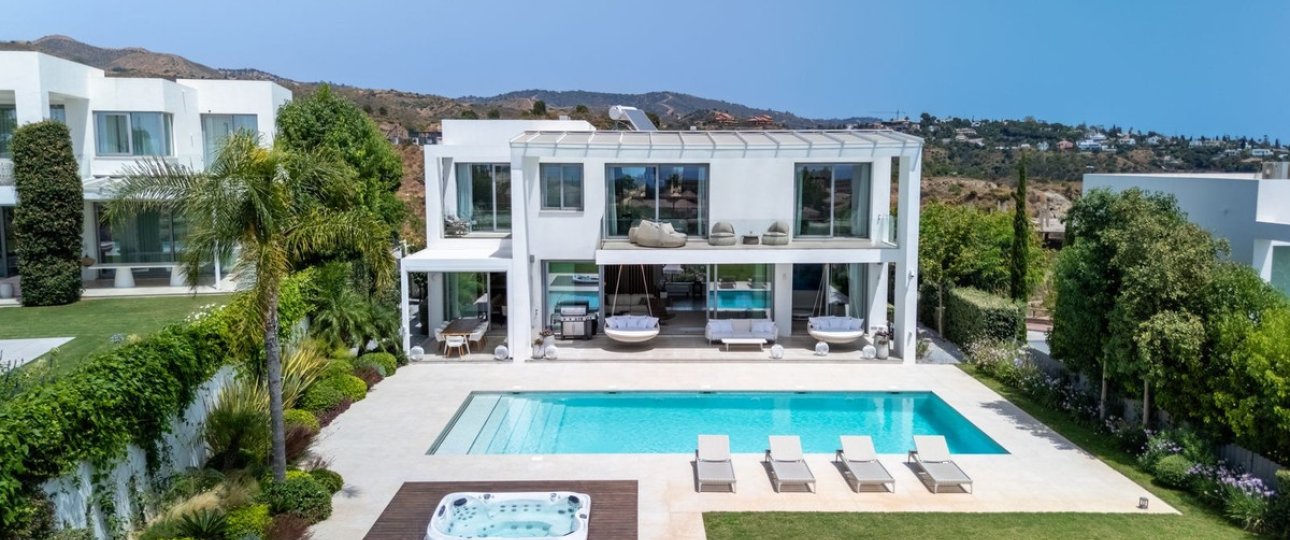 Resale - Villa - Marbella - Santa Clara