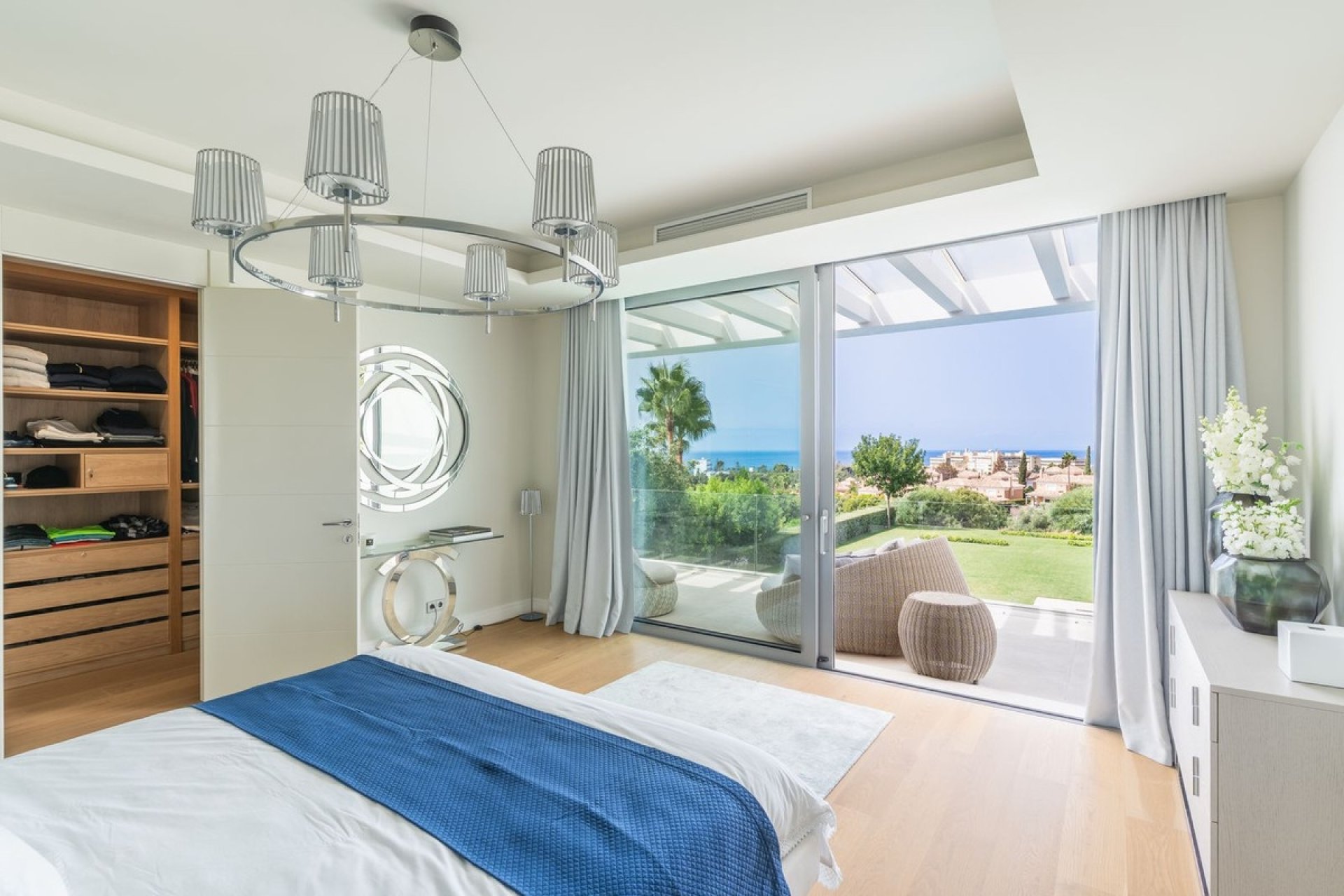 Resale - Villa - Marbella - Santa Clara