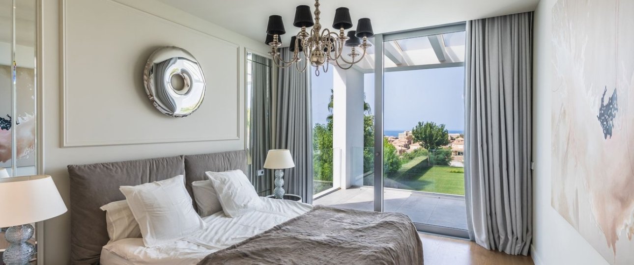 Resale - Villa - Marbella - Santa Clara