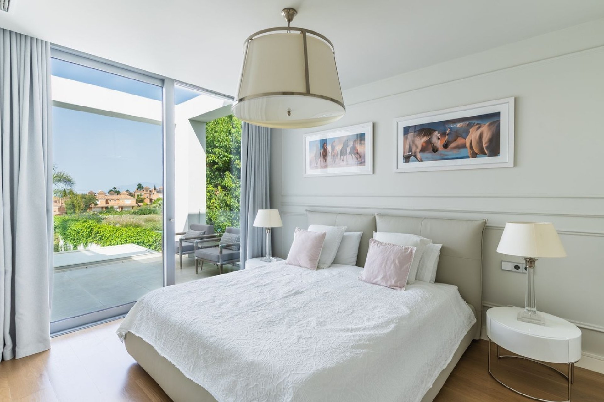 Resale - Villa - Marbella - Santa Clara