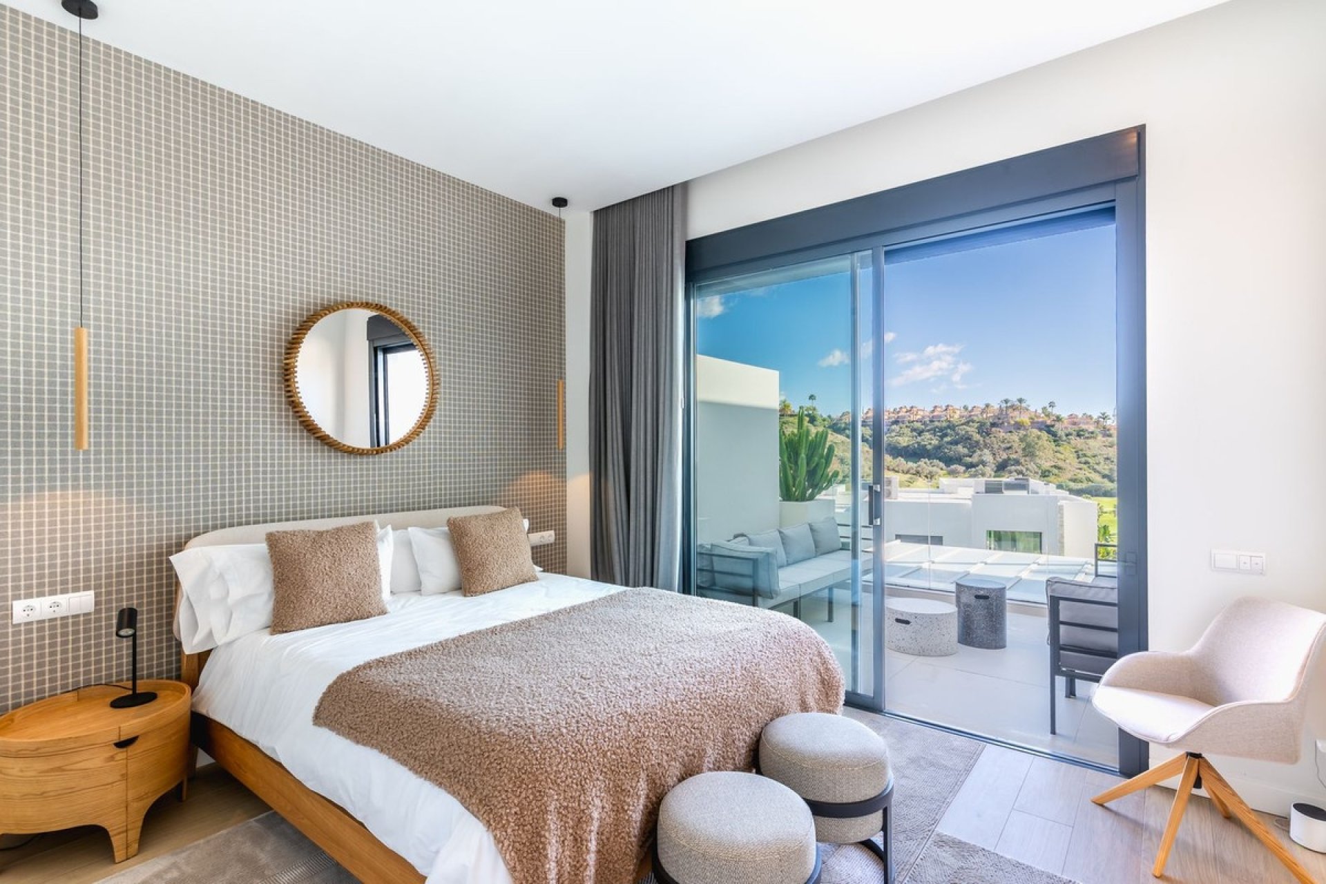 Resale - Villa - Marbella - Santa Clara
