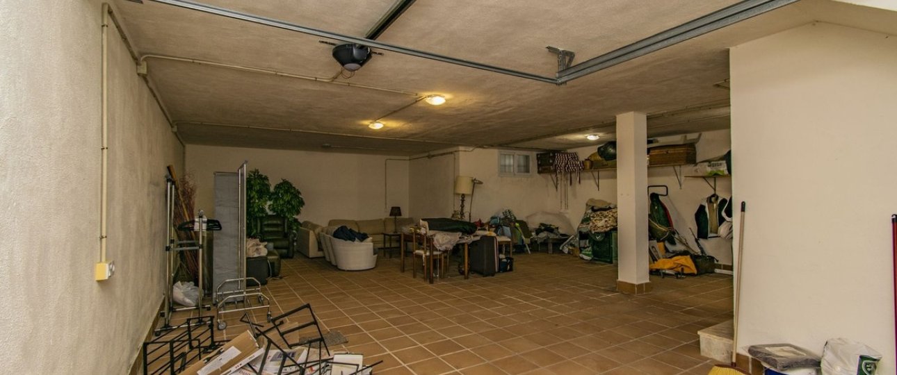 Resale - Villa - Marbella - Santa Clara