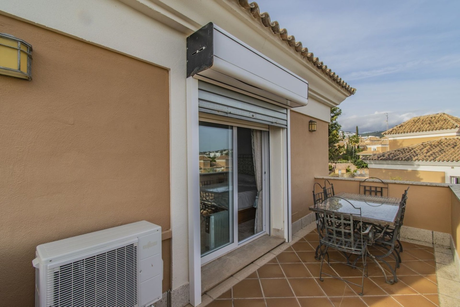 Resale - Villa - Marbella - Santa Clara