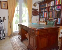 Resale - Villa - Marbella - Santa Clara