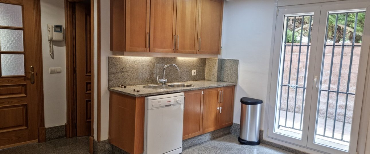 Resale - Villa - Marbella - Santa Clara