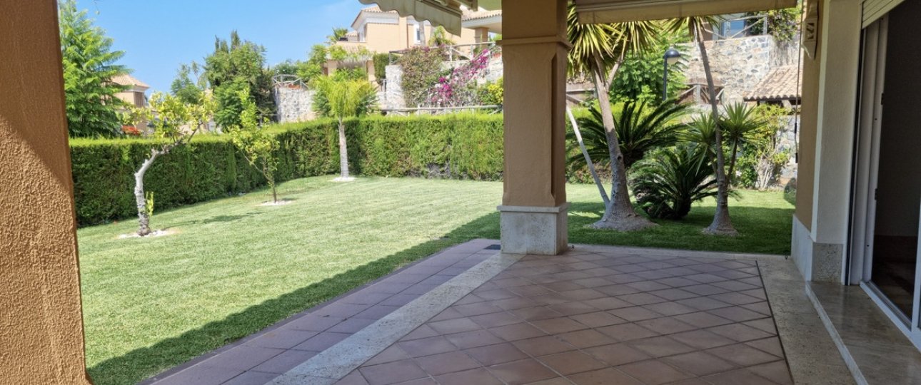 Resale - Villa - Marbella - Santa Clara