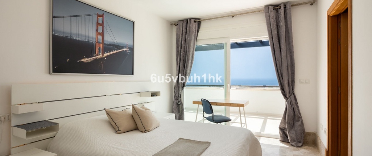 Resale - Villa - Marbella - Santa Clara