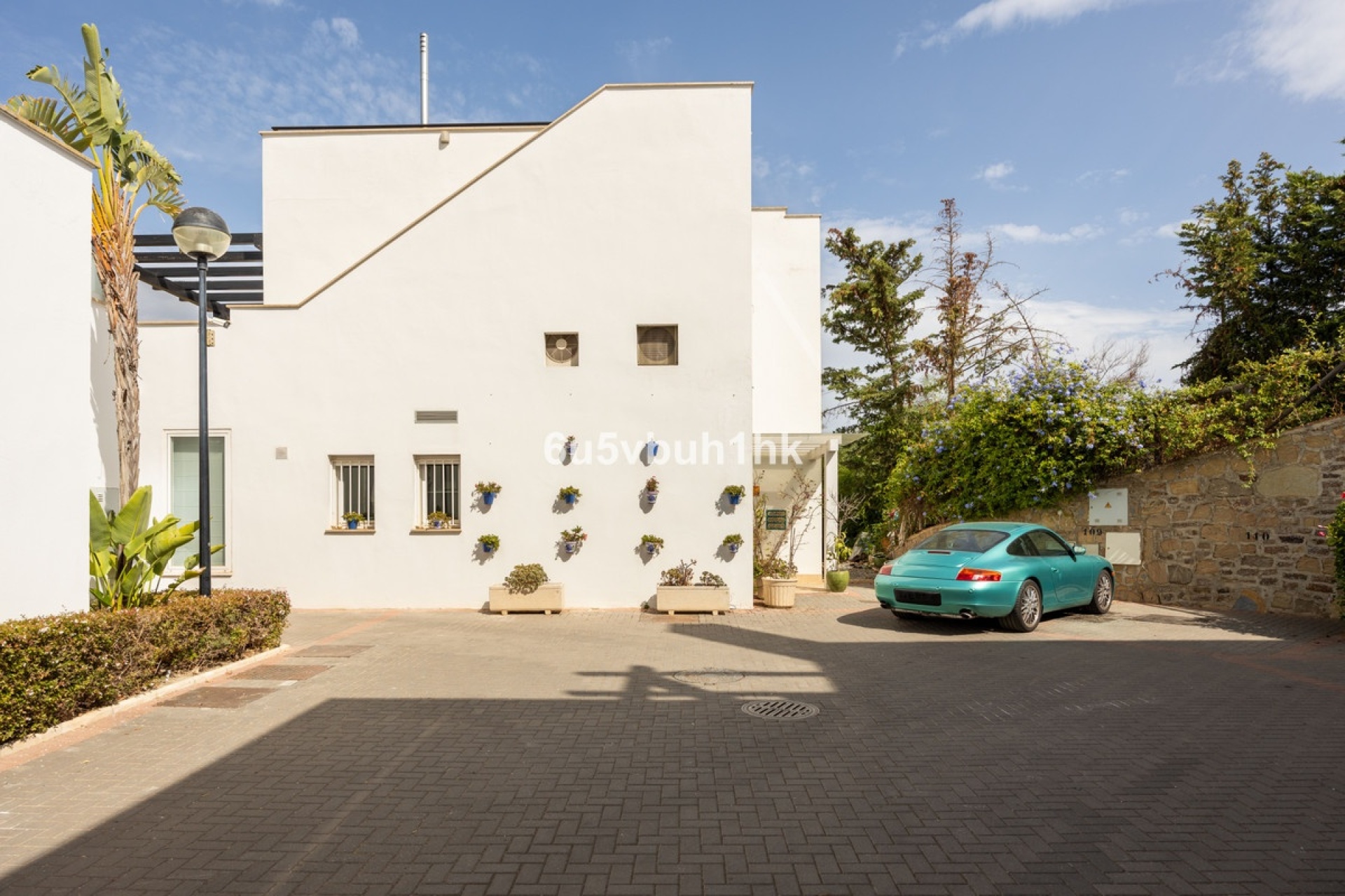 Resale - Villa - Marbella - Santa Clara