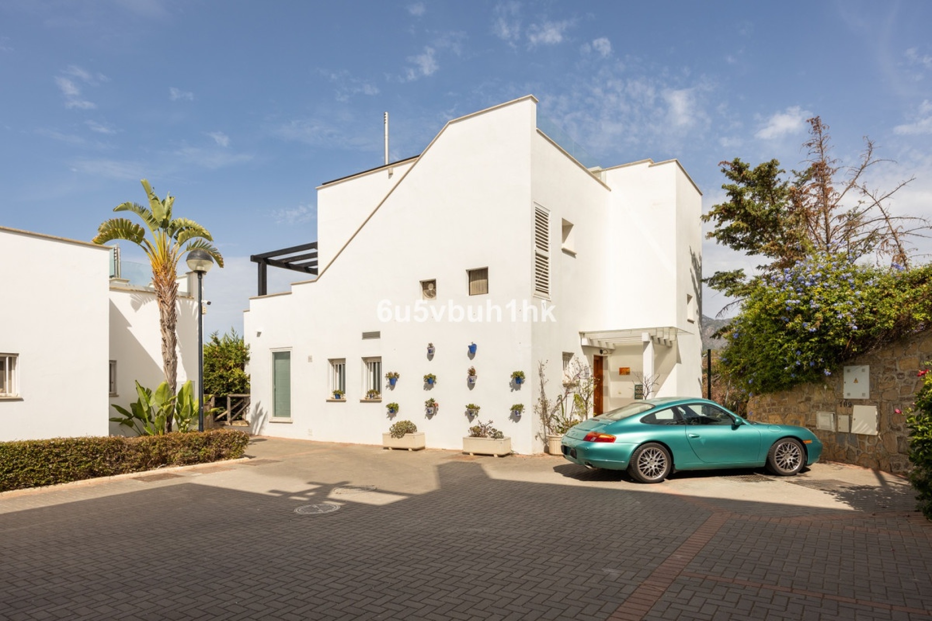 Resale - Villa - Marbella - Santa Clara