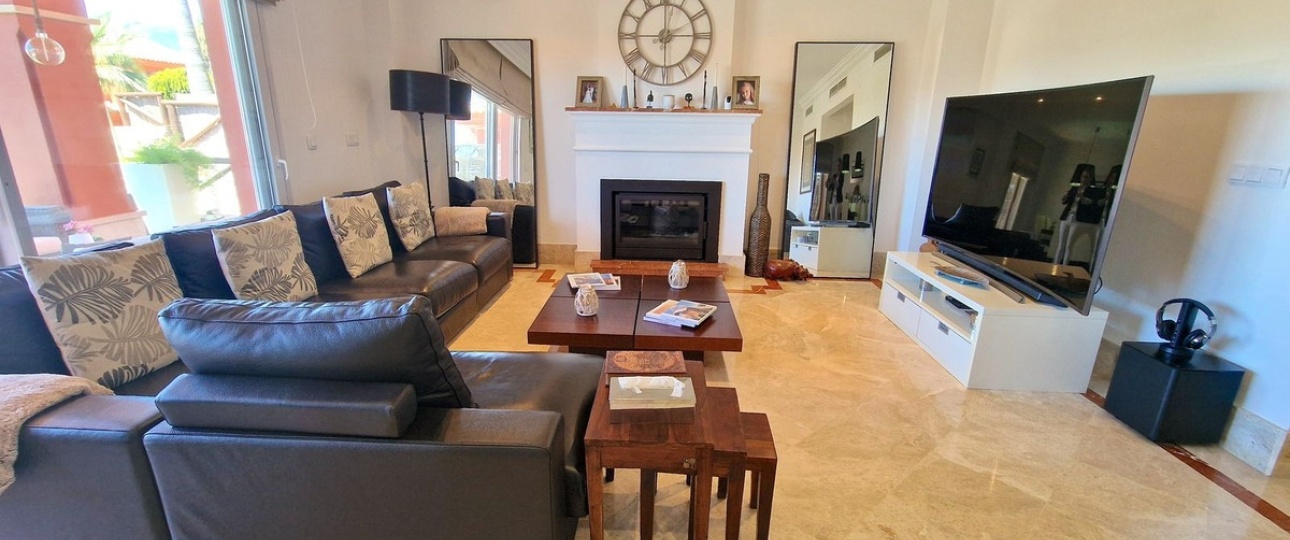 Resale - Villa - Marbella - Santa Clara