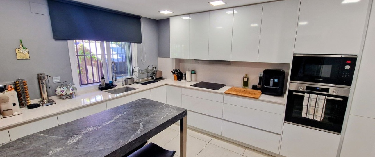 Resale - Villa - Marbella - Santa Clara