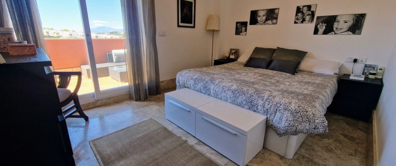 Resale - Villa - Marbella - Santa Clara