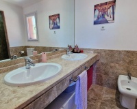 Resale - Villa - Marbella - Santa Clara