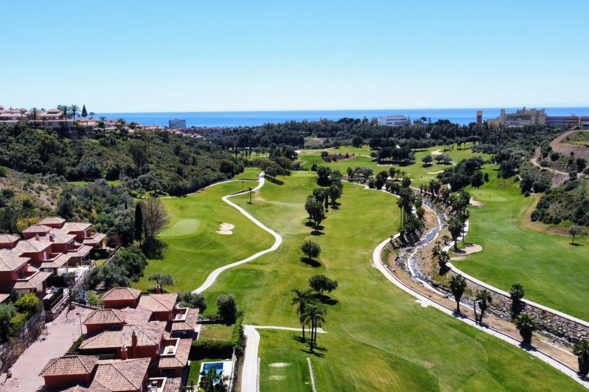 Resale - Villa - Marbella - Santa Clara