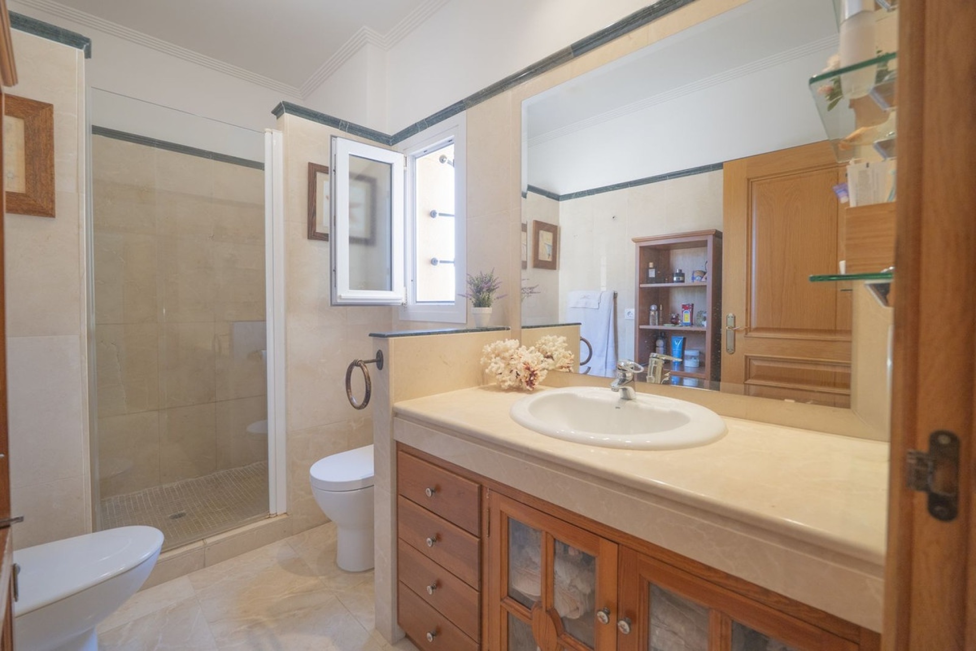 Resale - Villa - Marbella - Santa Clara