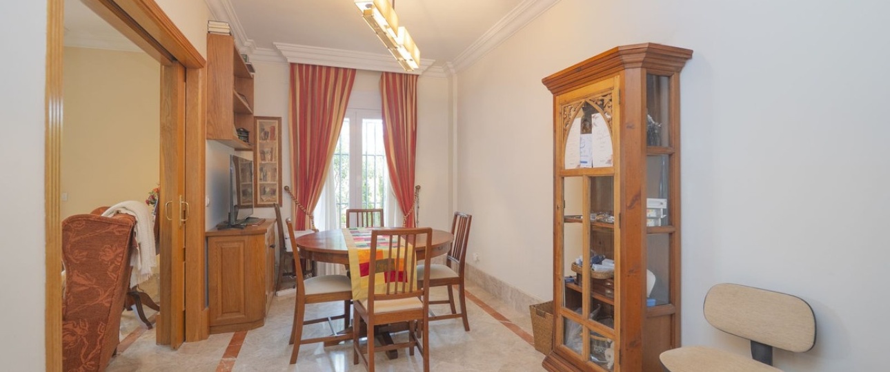 Resale - Villa - Marbella - Santa Clara