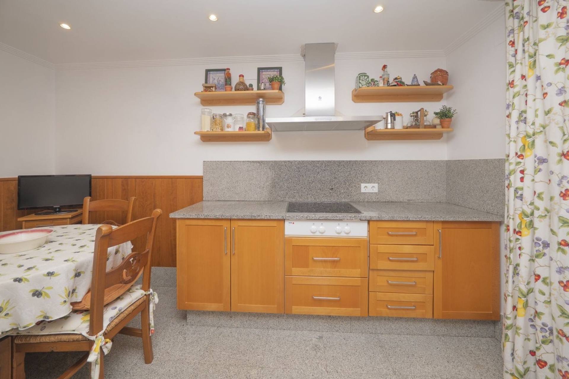 Resale - Villa - Marbella - Santa Clara