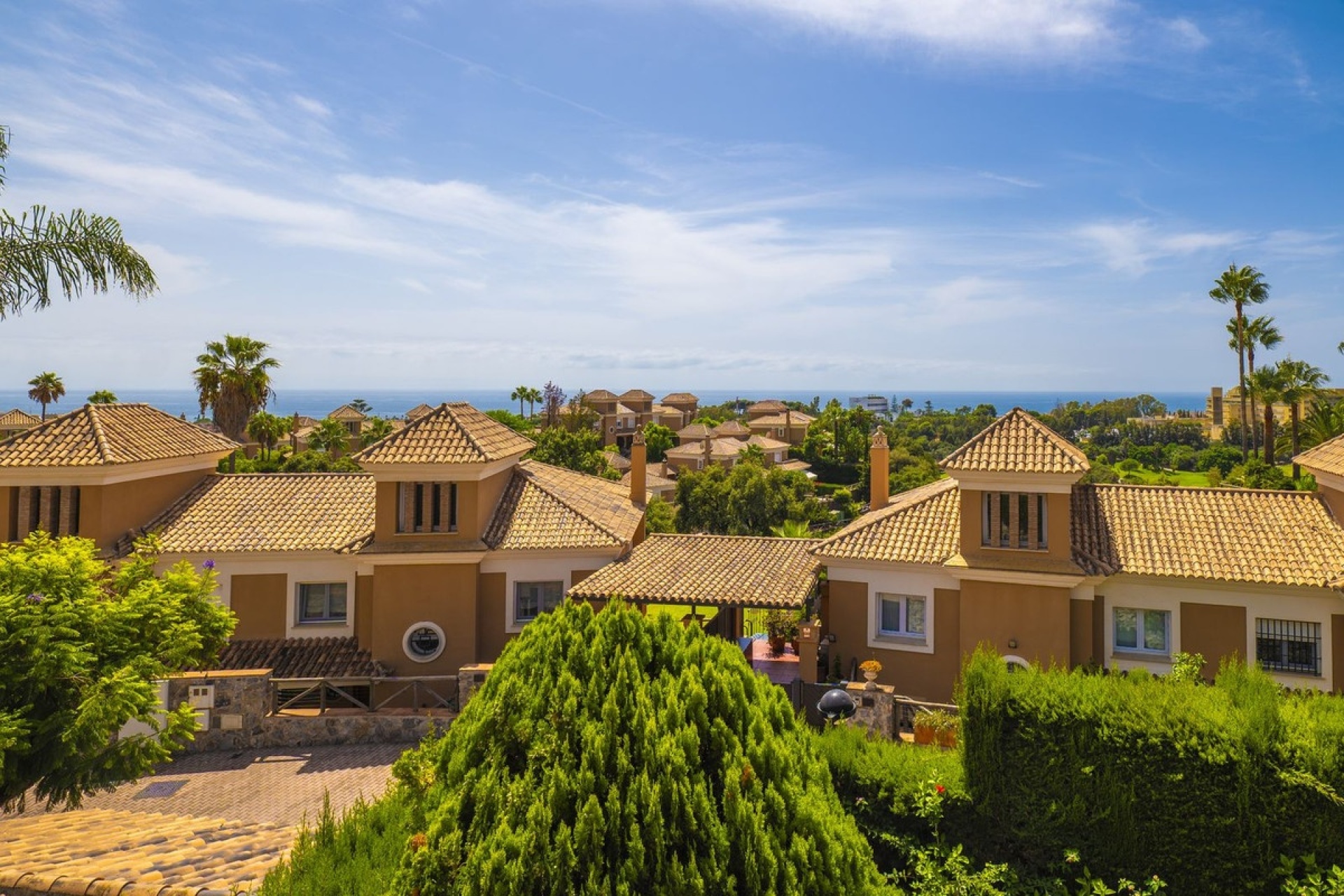 Resale - Villa - Marbella - Santa Clara