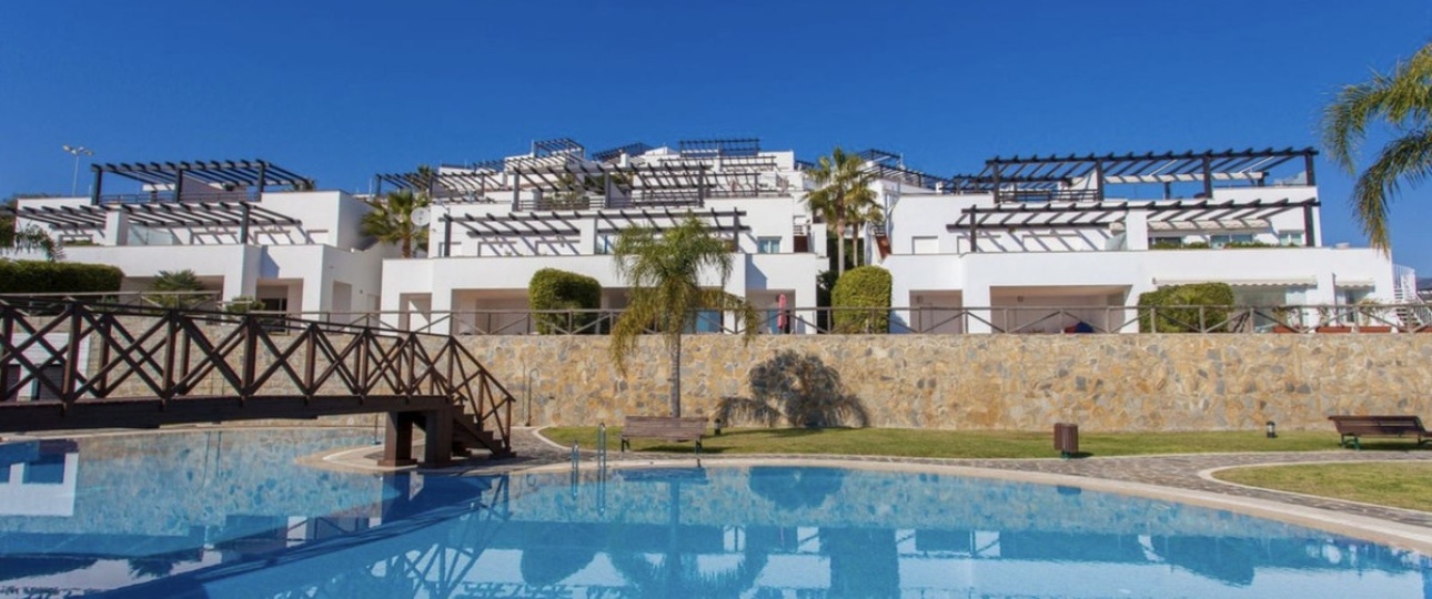 Resale - Villa - Marbella - Santa Clara