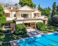 Resale - Villa - Marbella - Sierra Blanca