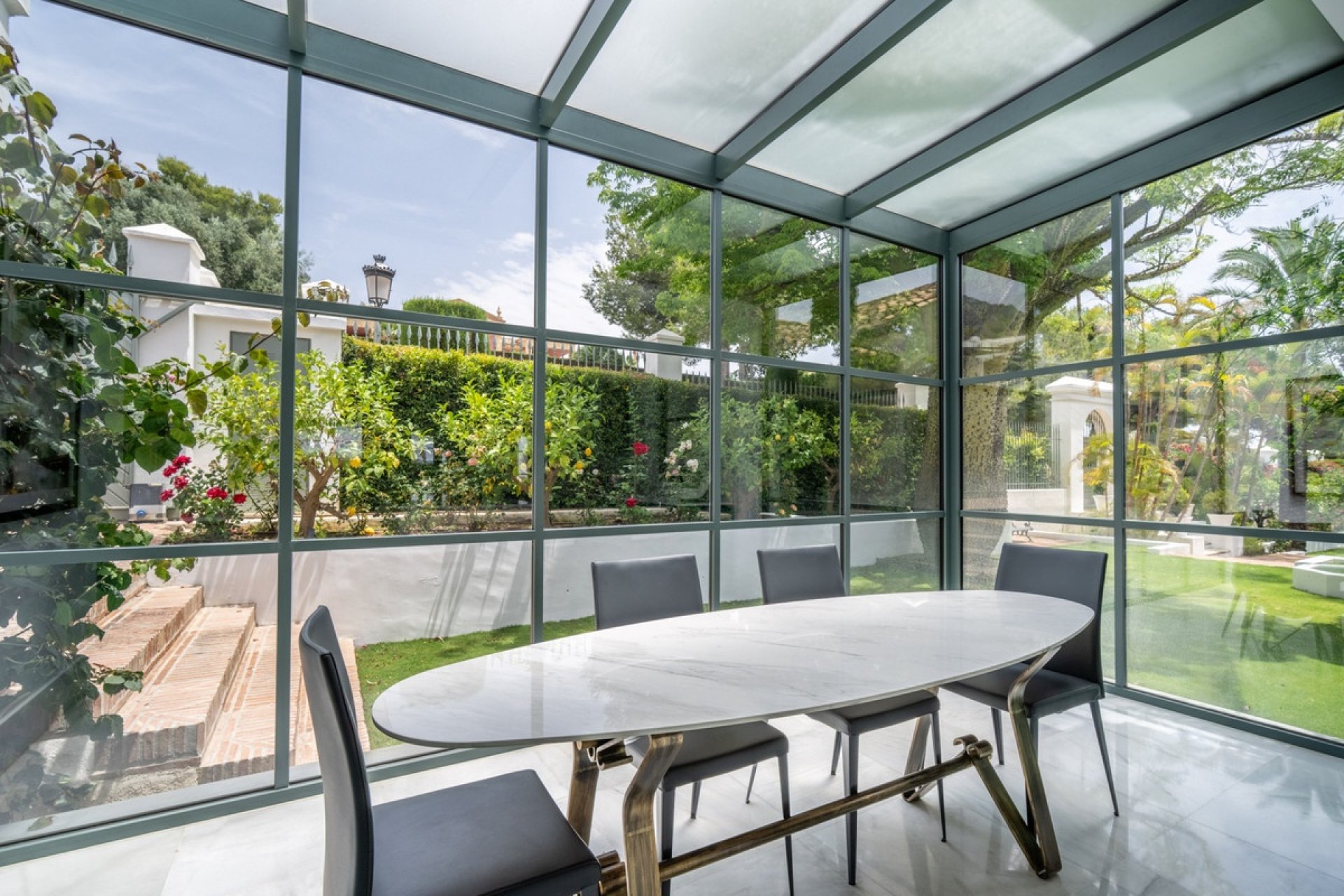Resale - Villa - Marbella - Sierra Blanca