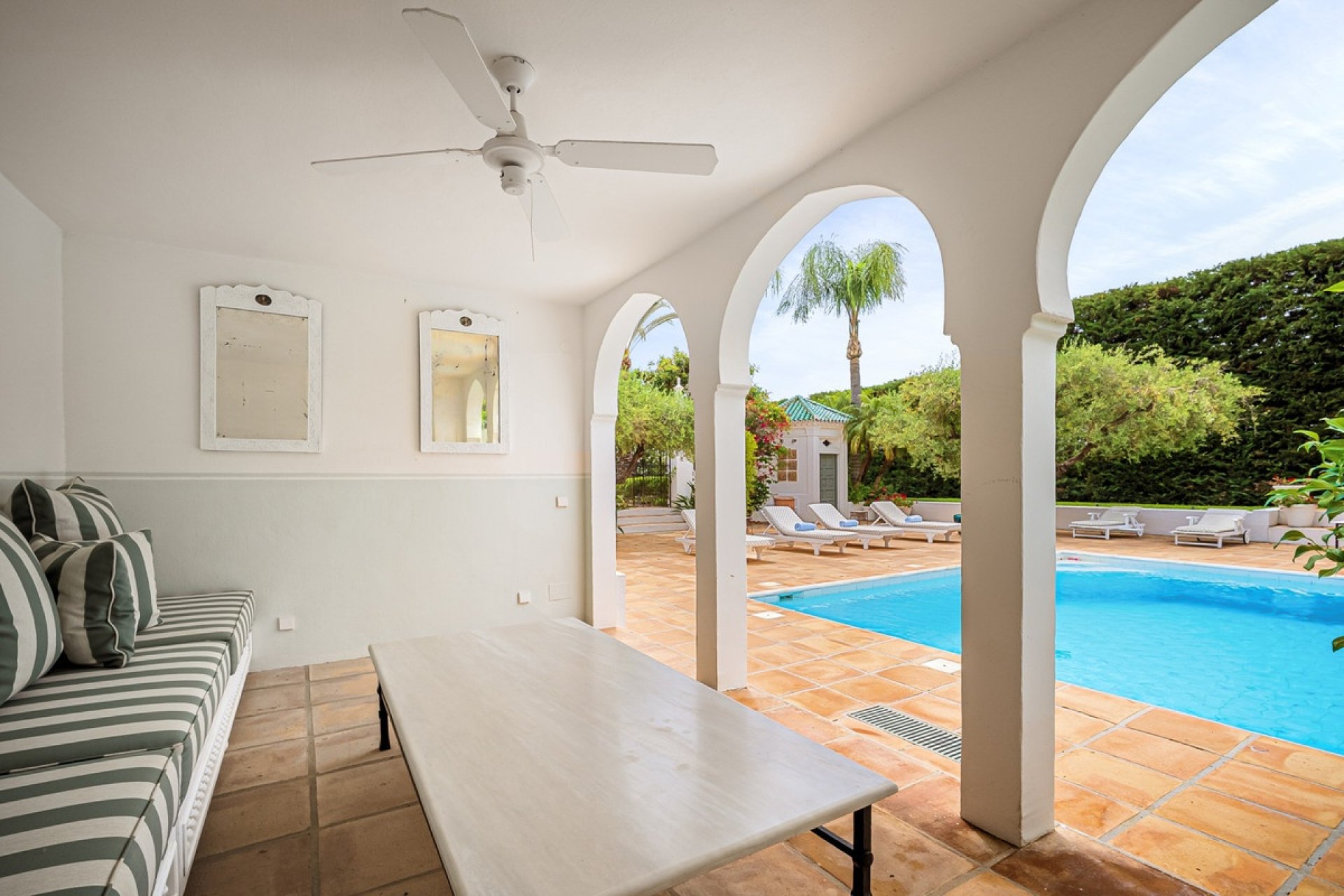 Resale - Villa - Marbella - Sierra Blanca