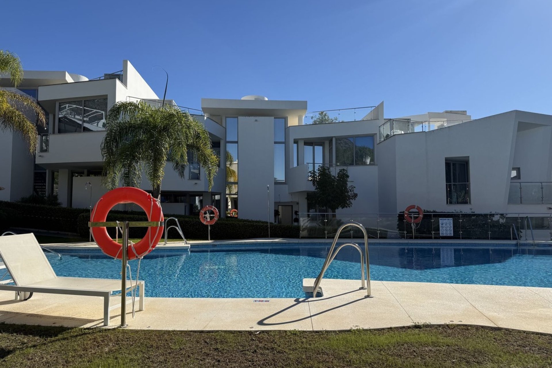 Resale - Villa - Marbella - Sierra Blanca