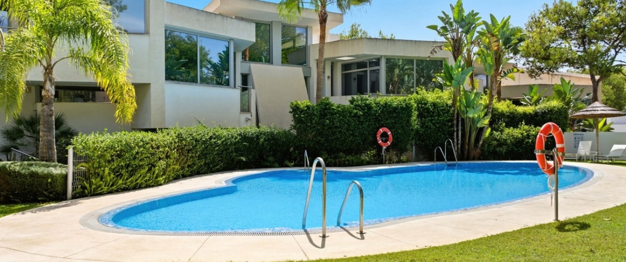 Resale - Villa - Marbella - Sierra Blanca