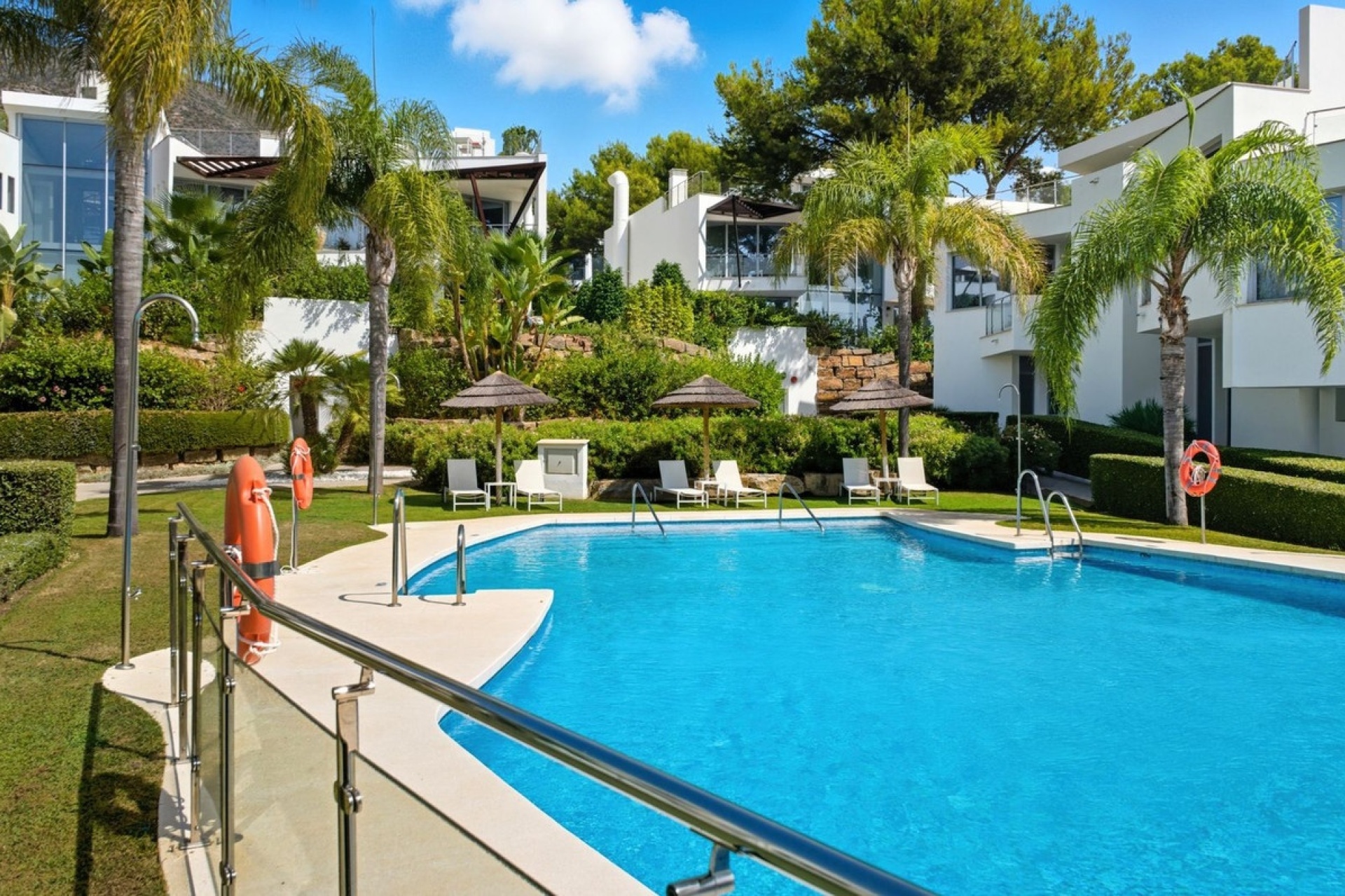 Resale - Villa - Marbella - Sierra Blanca