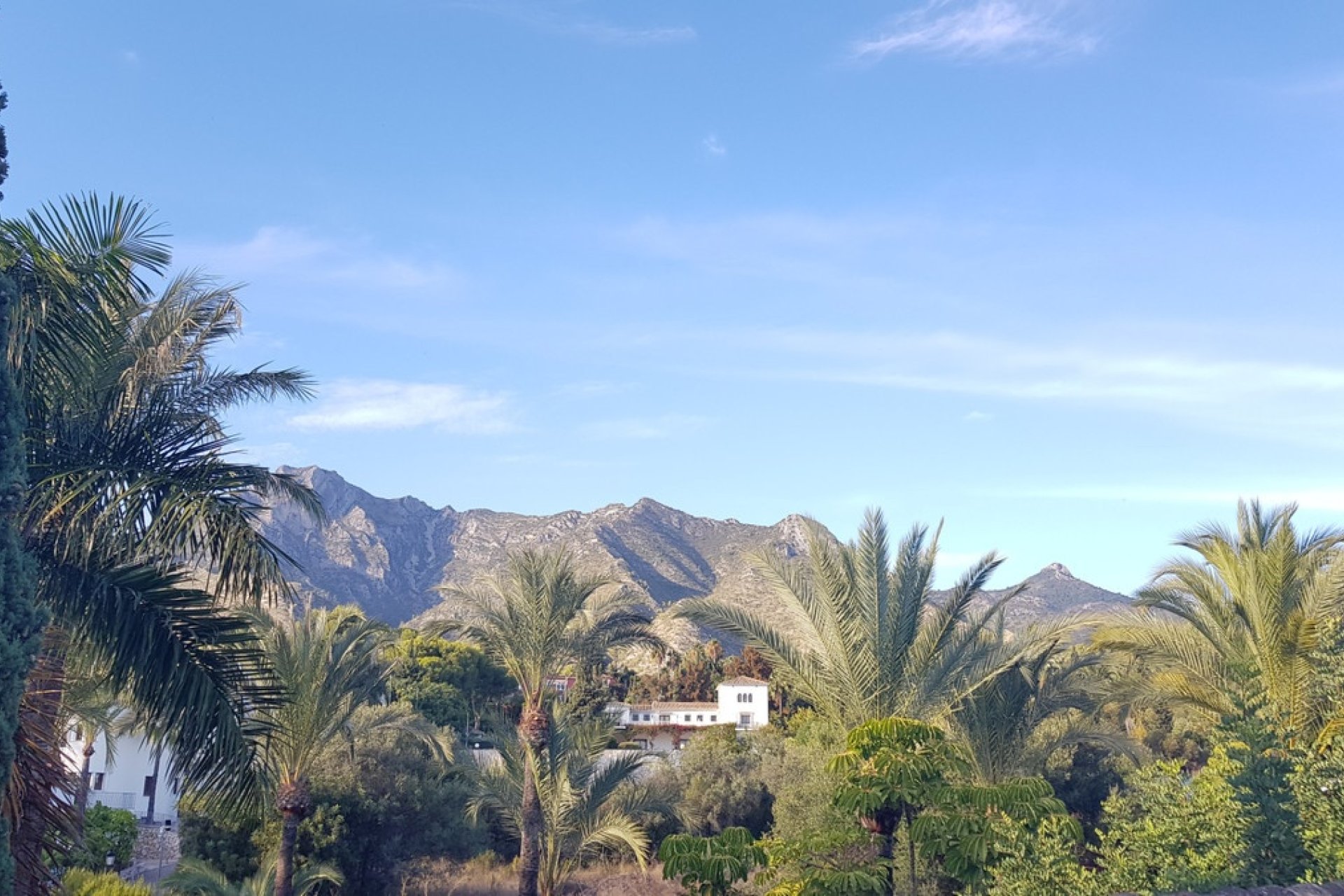 Resale - Villa - Marbella - Sierra Blanca