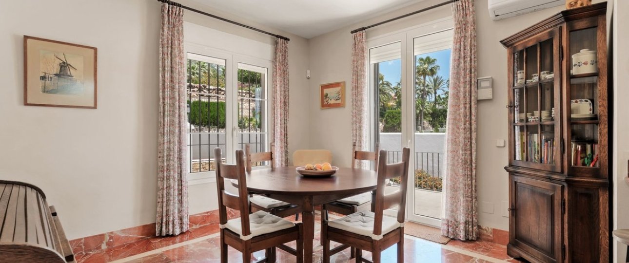 Resale - Villa - Marbella - Sierra Blanca