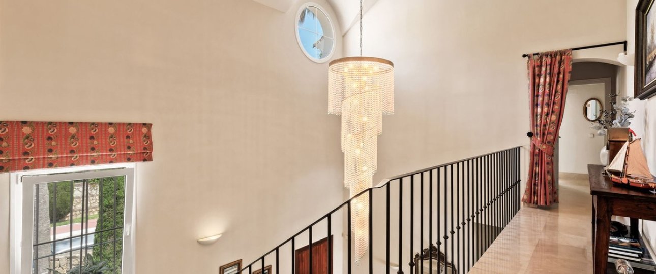 Resale - Villa - Marbella - Sierra Blanca