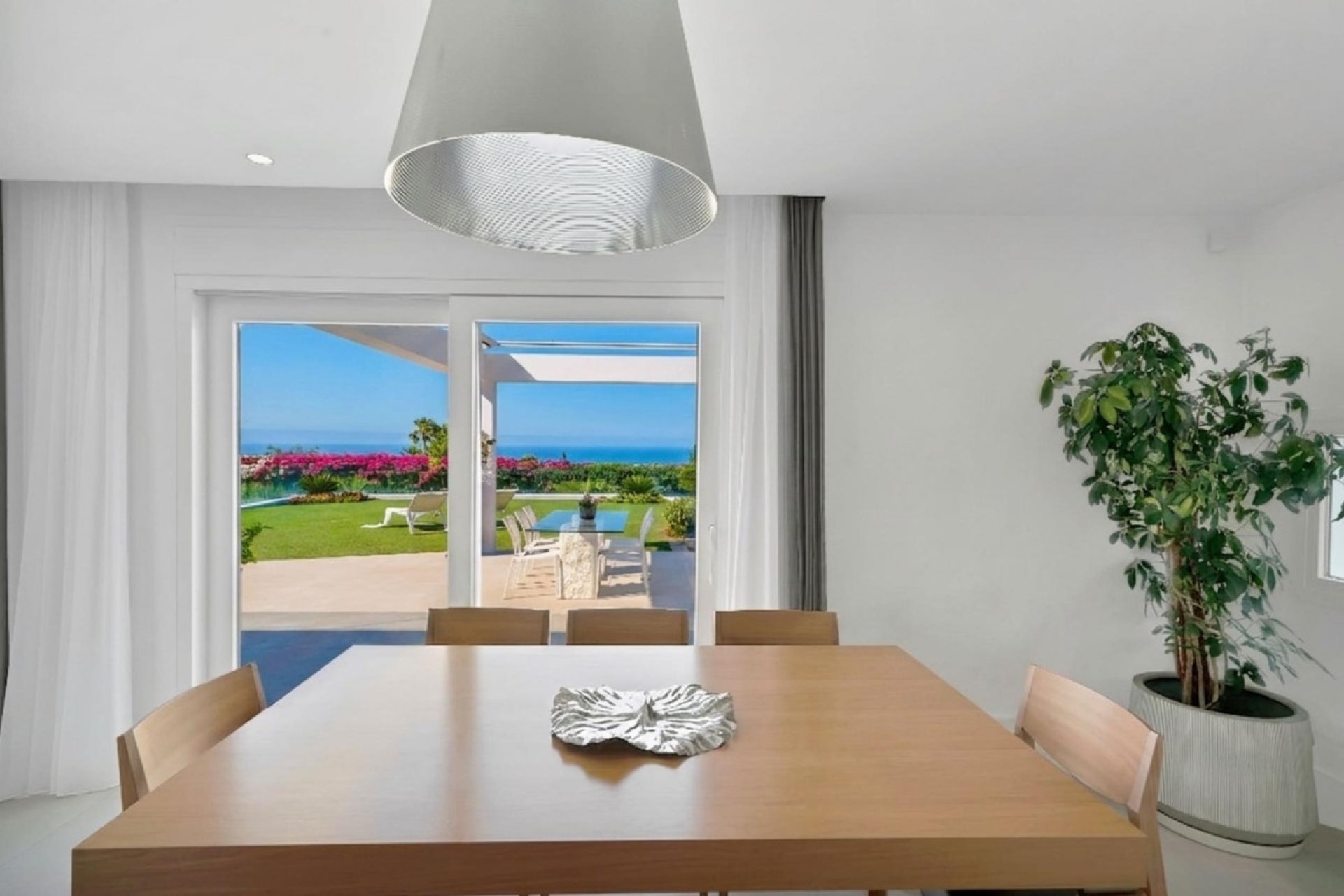 Resale - Villa - Marbella - Sierra Blanca