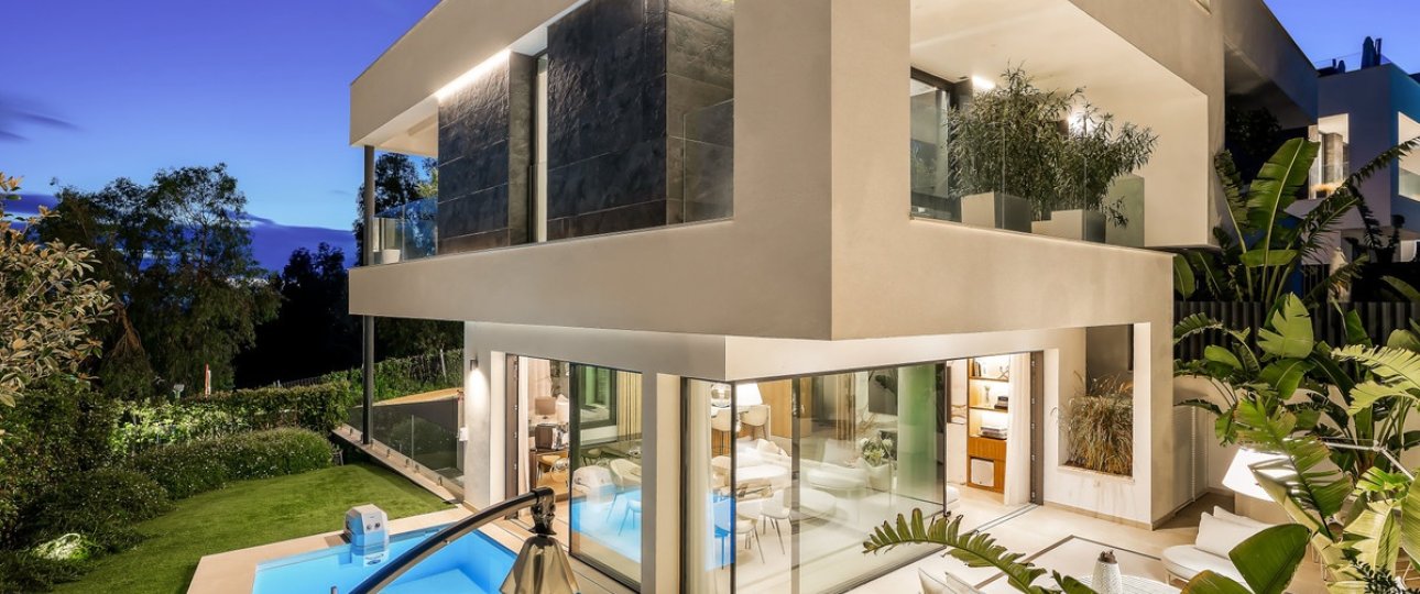 Resale - Villa - Marbella - Sierra Blanca