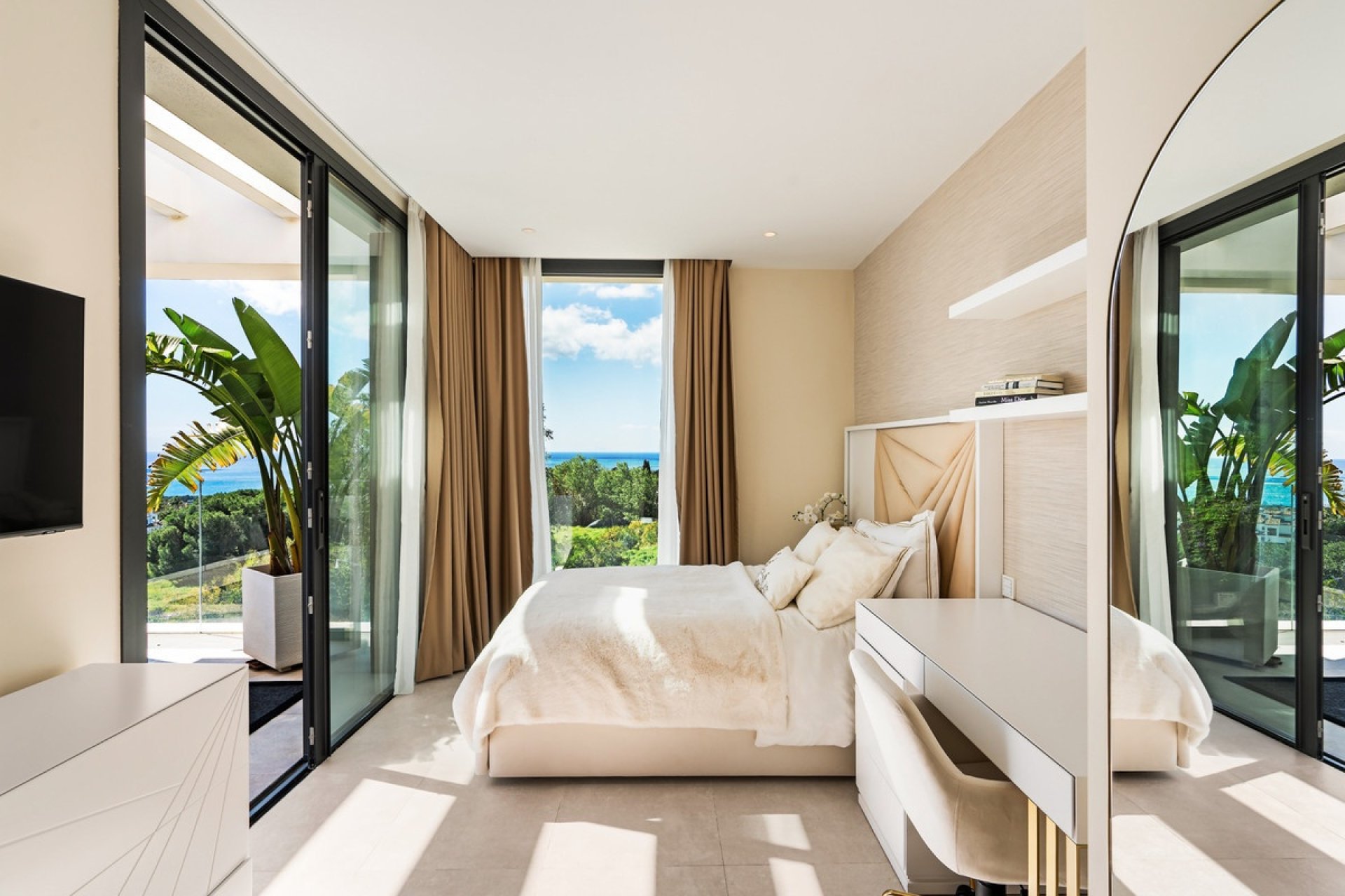 Resale - Villa - Marbella - Sierra Blanca