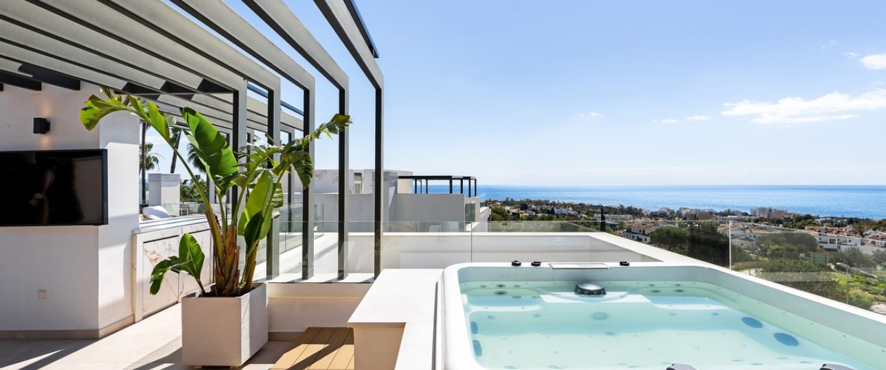Resale - Villa - Marbella - Sierra Blanca