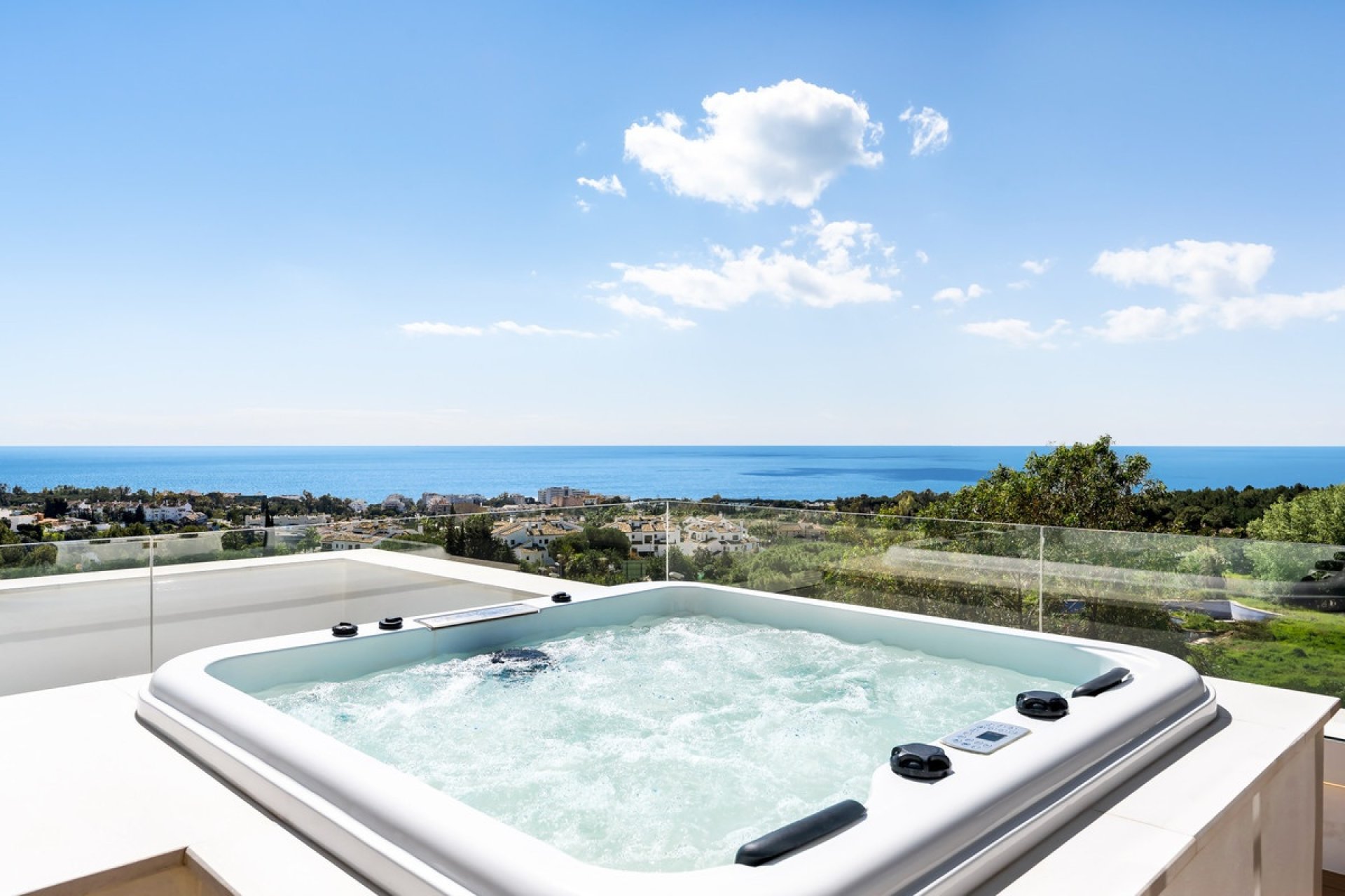 Resale - Villa - Marbella - Sierra Blanca