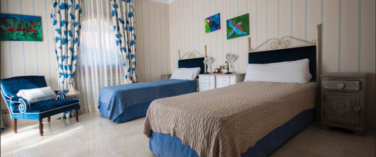 Resale - Villa - Marbella - Sierra Blanca