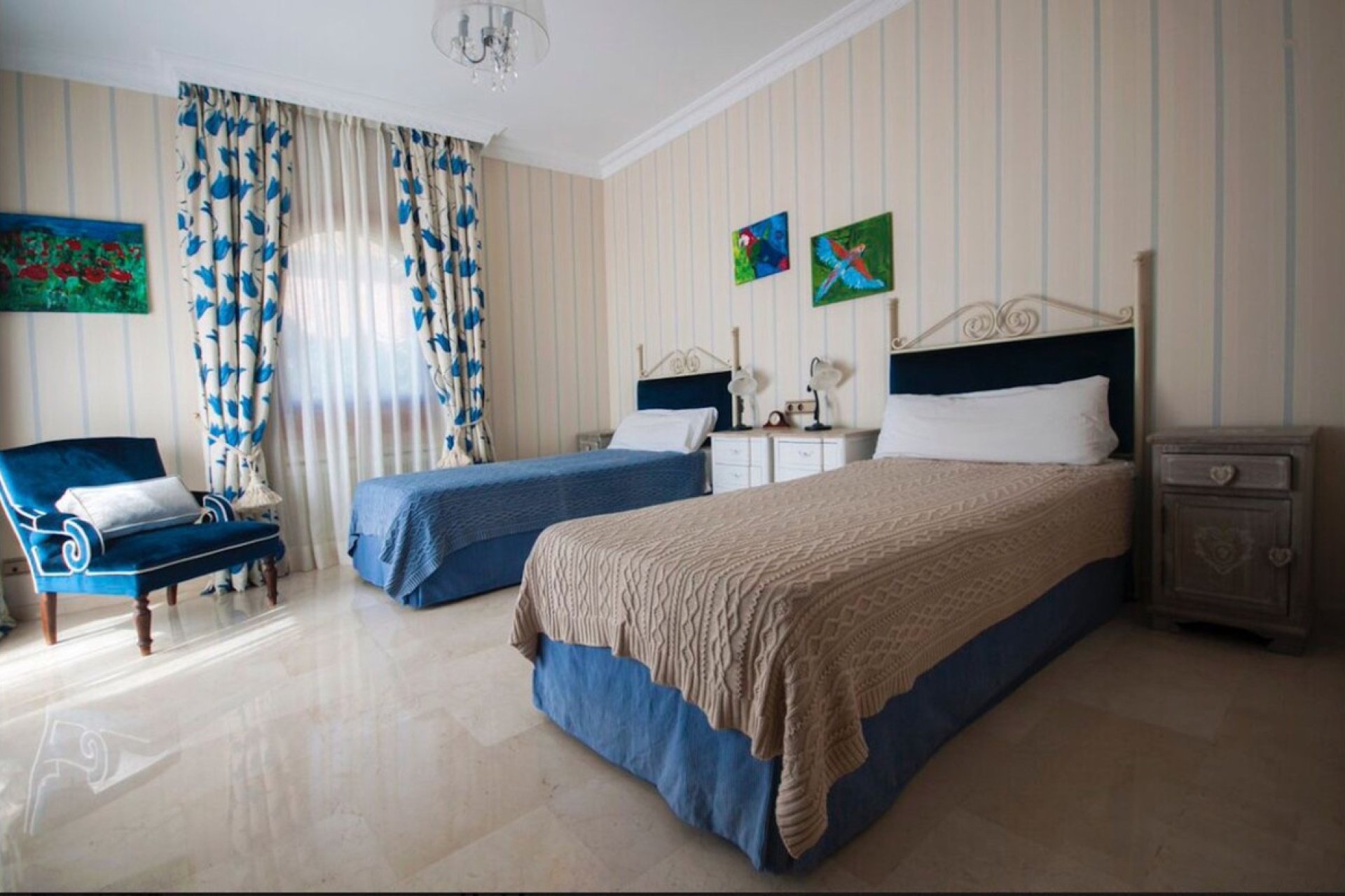 Resale - Villa - Marbella - Sierra Blanca