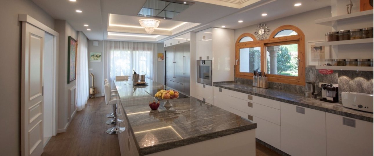 Resale - Villa - Marbella - Sierra Blanca