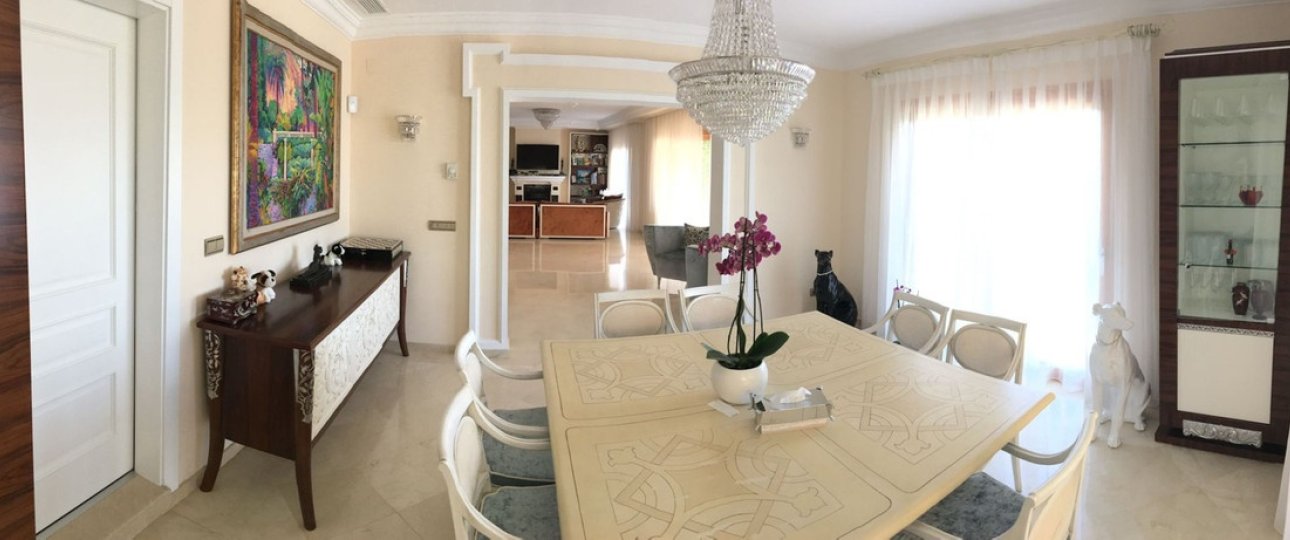 Resale - Villa - Marbella - Sierra Blanca