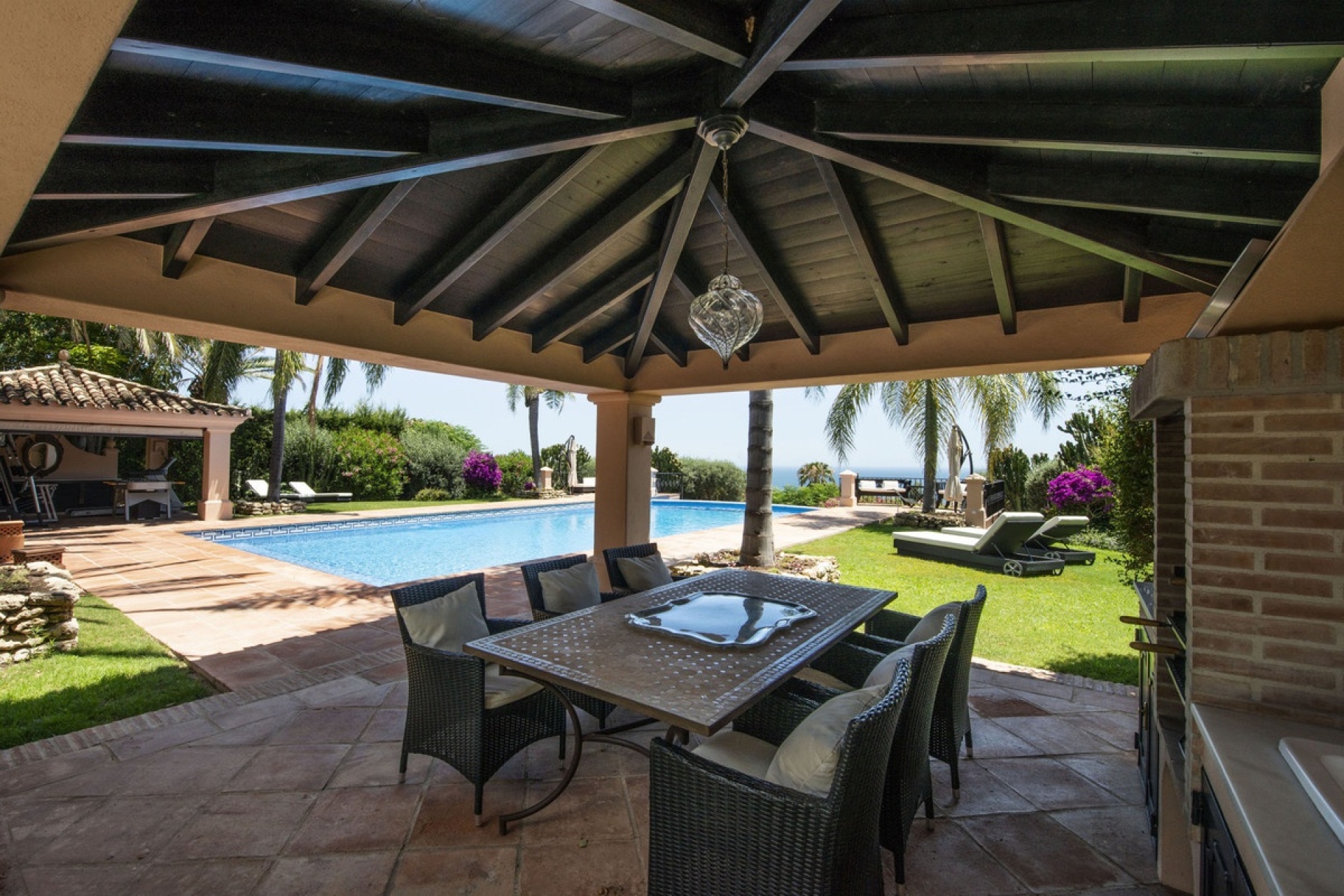 Resale - Villa - Marbella - Sierra Blanca