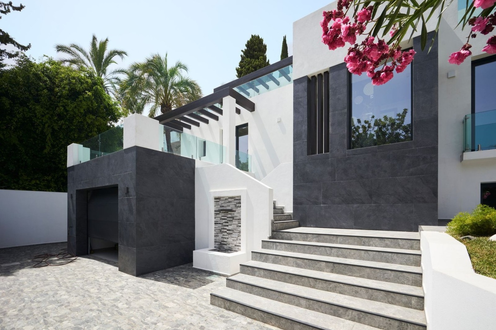 Resale - Villa - Marbella - Sierra Blanca