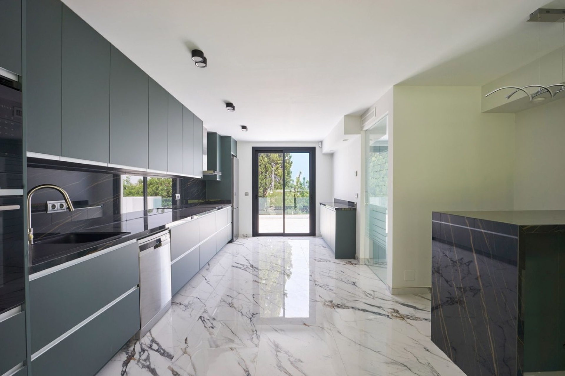Resale - Villa - Marbella - Sierra Blanca